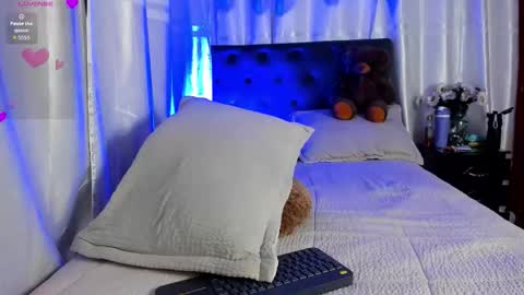 Snapshot of riley_black chatting on 01.17.26 Bela online show from 01.17.26