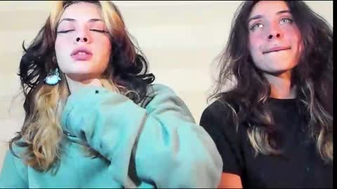 Riley online show from 12.14.25