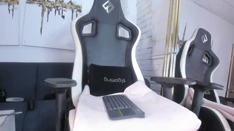 kamila online show from 12.24.24