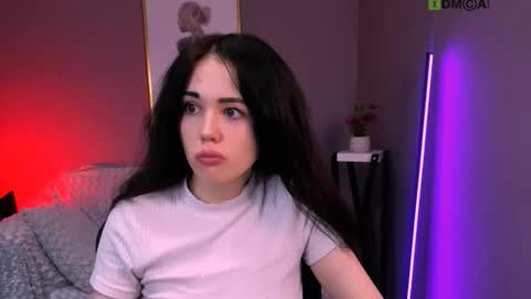 Snapshot of riley_sanders chatting on 11.23.25 Meow online show from 11.23.25