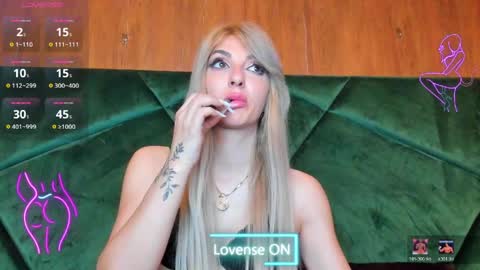 rileylannax online show from 05.18.26