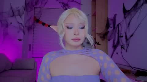 rileymee online show from 10.27.25