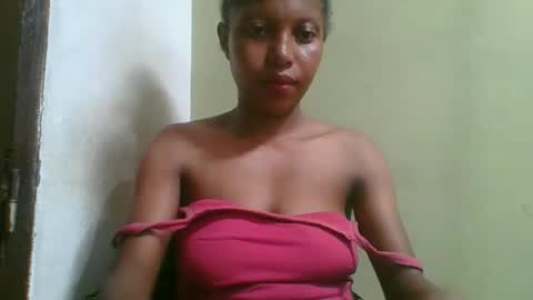 Snapshot of rinah654271 chatting on 04.12.26 rinah654271 online show from 04.12.26
