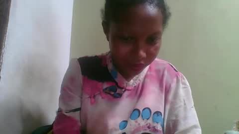 Snapshot of rinah654271 chatting on 04.24.26 rinah654271 online show from 04.24.26