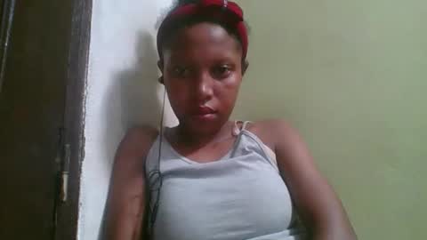 Snapshot of rinah654271 chatting on 04.26.26 rinah654271 online show from 04.26.26