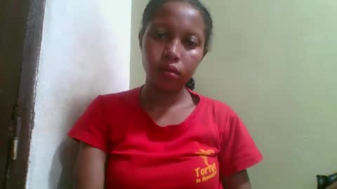 Snapshot of rinah654271 chatting on 04.30.26 rinah654271 online show from 04.30.26