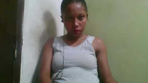 Snapshot of rinah654271 chatting on 05.13.26 rinah654271 online show from 05.13.26