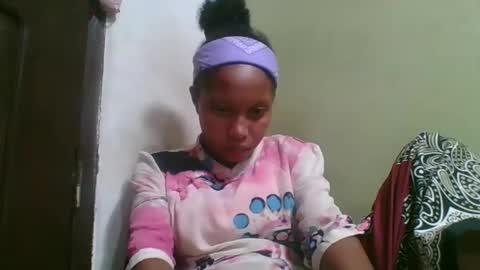 Snapshot of rinah654271 chatting on 05.15.26 rinah654271 online show from 05.15.26