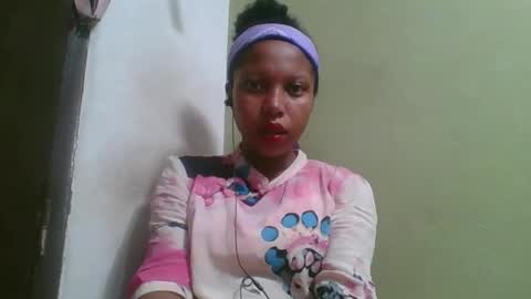 Snapshot of rinah654271 chatting on 05.18.26 rinah654271 online show from 05.18.26