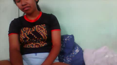 rinah856024 online show from 12.22.25