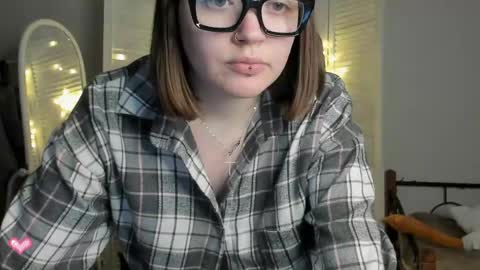 Snapshot of rinasxy chatting on 05.25.26 Rina online show from 05.25.26