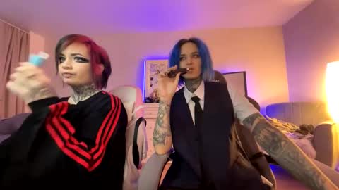 Snapshot of ripper_66 chatting on 12.21.24 DianaBrite fansl y online show from 12.21.24