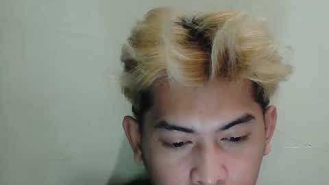 Snapshot of ririhoee chatting on 03.22.26 ririhoee online show from 03.22.26