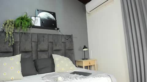 RIRI  online show from 10.19.25