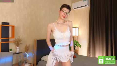 Agnes online show from 02.03.25