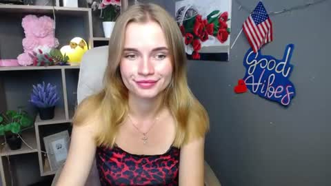 Snapshot of ritakiskis chatting on 07.10.26 ritakiskis online show from 07.10.26