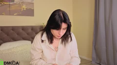 Snapshot of ritka_cherry chatting on 11.18.25 Ritka Cherry online show from 11.18.25