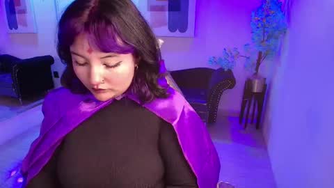 Snapshot of ritsuka_berry chatting on 10.22.25 Ritsuka online show from 10.22.25