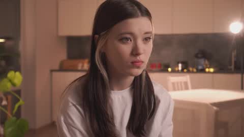 Akemi online show from 02.05.26