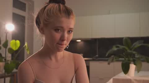 Akemi online show from 02.11.26