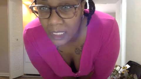 River Saint online show from 01.21.25