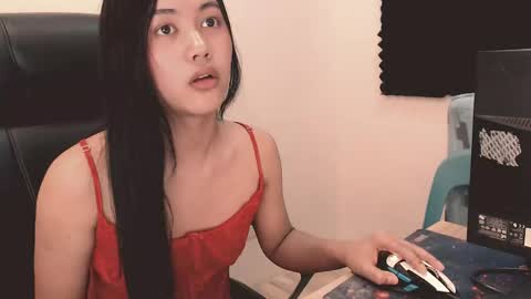 Snapshot of riyah_parker chatting on 05.23.26 riyah_parker online show from 05.23.26