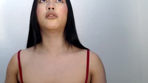 Snapshot of riyah_parker chatting on 05.26.26 riyah_parker online show from 05.26.26