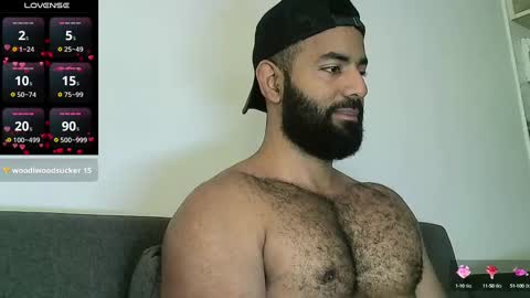 Snapshot of roa32sebas chatting on 01.31.25 SebasRoa online show from 01.31.25