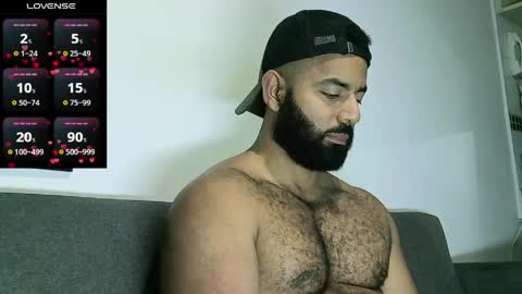 Snapshot of roa32sebas chatting on 05.16.26 SebasRoa online show from 05.16.26