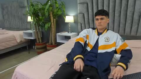 Roan Birkin online show from 02.11.25