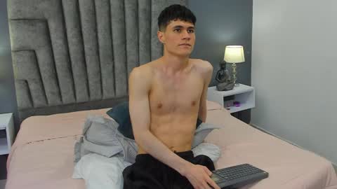 Roan Birkin online show from 02.13.25