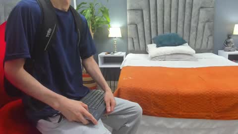 Roan Birkin online show from 02.21.25