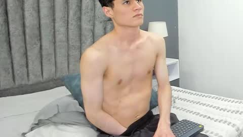 Roan Birkin online show from 03.04.25