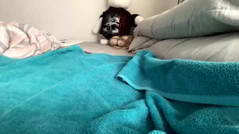 roarmance1 online show from 12.22.25