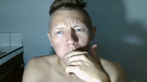 Snapshot of roastingcorn chatting on 09.19.25 RoastingCorn online show from 09.19.25