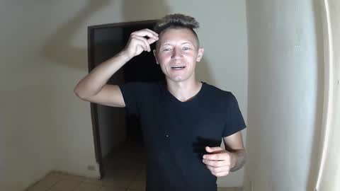 Snapshot of roastingcorn chatting on 10.12.25 RoastingCorn online show from 10.12.25