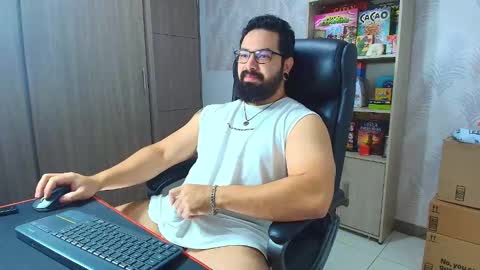 Snapshot of robby_k chatting on 12.19.25 Robby online show from 12.19.25