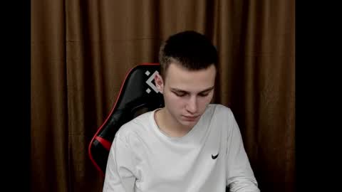 robert10211 online show from 12.23.24