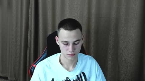 robert10211 online show from 09.26.25