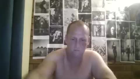 Snapshot of robert69huge chatting on 02.26.26 robert69huge online show from 02.26.26