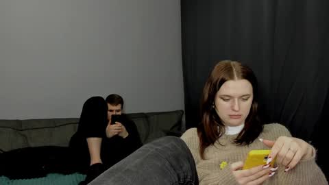 Lisa and Robert  i am online all days 900 am GMT3   online show from 12.26.24