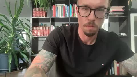 robert_x666 online show from 06.19.26