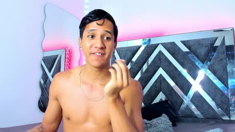 Snapshot of robertmiller21 chatting on 12.10.24 Robert Miller And Mael Thompson online show from 12.10.24