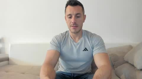 Snapshot of roberto4ever chatting on 04.30.26 roberto4ever online show from 04.30.26