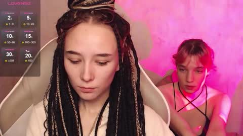 Snapshot of robin_yours chatting on 11.24.25 Robin your online show from 11.24.25