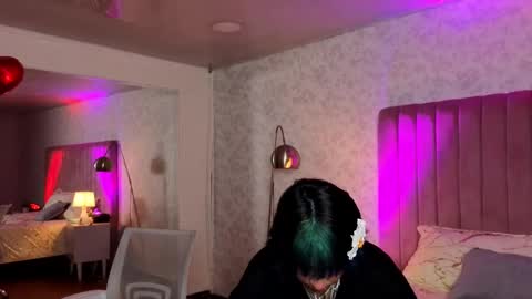 robin D online show from 09.26.25