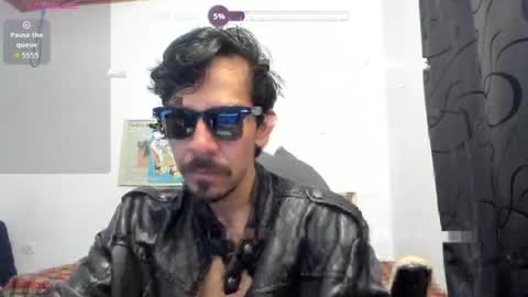 Snapshot of robindominique chatting on 05.11.26 Robin online show from 05.11.26