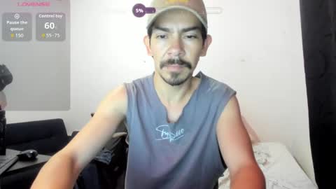 Snapshot of robindominique chatting on 05.23.26 Robin online show from 05.23.26