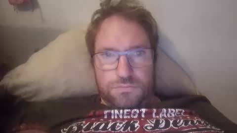 robinouhot online show from 11.18.25