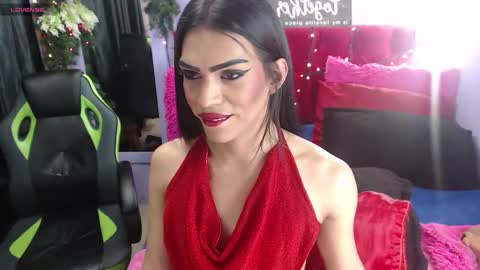 Snapshot of robinsonbaker chatting on 09.15.25 Margot Ferrer online show from 09.15.25